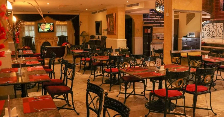 Al Maha Regency Hotel Suites Sharjah – Comfort and Convenience in the Heart of the City